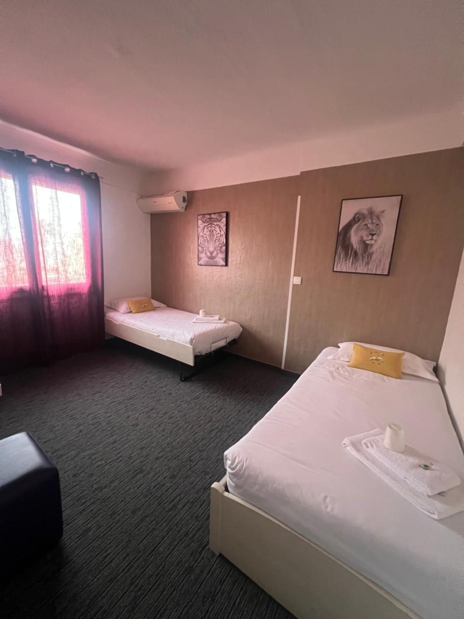 Le Regina Hotel Et Restaurant Canet-Plage Ngoại thất bức ảnh